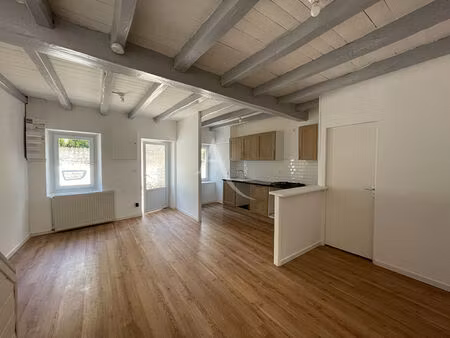 maison fontenay le comte 3 pièce(s) 70 m2