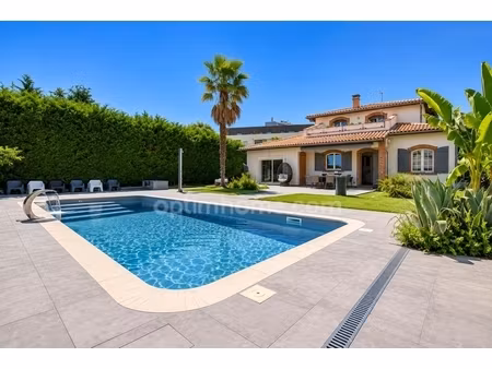 launaguet – superbe maison familiale de 170 m² avec piscine sur terrain de 1 357 m²