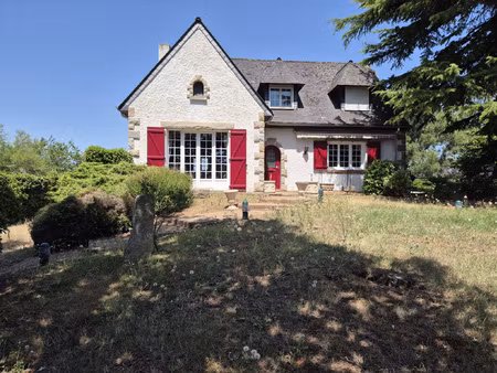 a vendre - grande maison de plus de 170 m2 - sable sur sarth