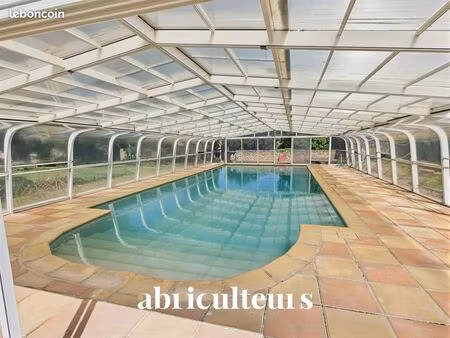 maison 5 pièces 254 m²