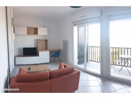 studio meublé  rue bourbon