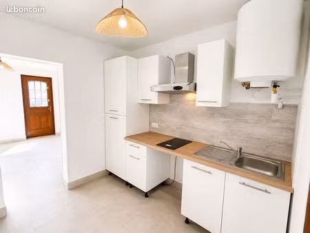 studio rénové - gisors centre - jardin commun ?
