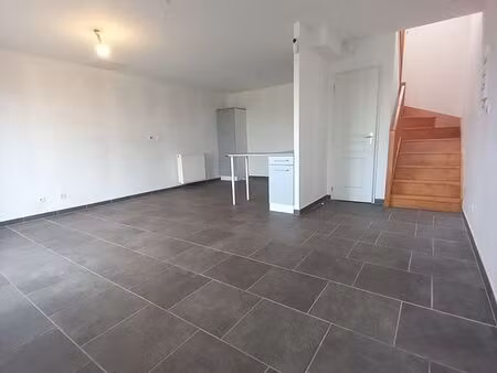 maison t3 duplex-jardin 61 m2 à bourberain