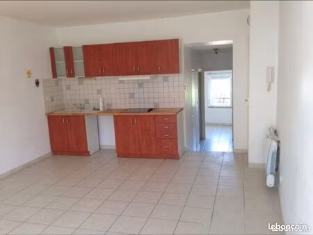 appartement t2 lumineux de 44 m² – 560 cc