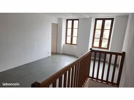 appartement t2 de 55 m² environ avec parking voiture