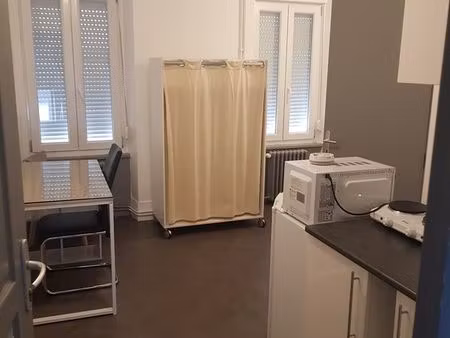 logement etudiant(e)s. proche pole lardy