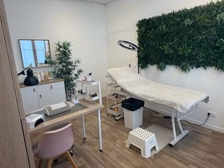 local 17 m² mouvaux – esthétique / paramédical / bien-être