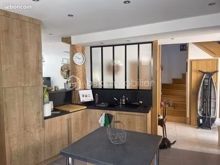 maison 4 pièces 104 m²