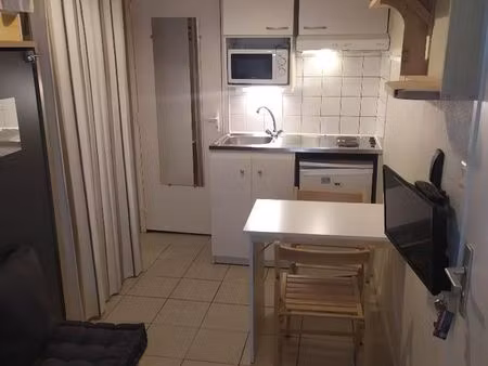 auch centre  petit studio meublé  avec électricité et internet