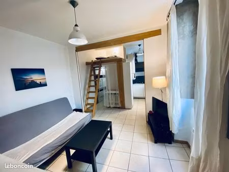 joli studio rdc meuble 30 m² lumineux eau et elec inclus