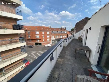 bel appartement rue gambetta avec terrasse et parking
