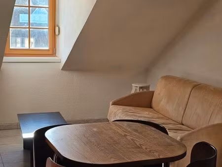 joli studio meublé
