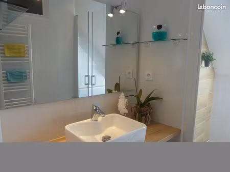 appartement meublé - centre ville theix - 70 m2 - 4 pièces