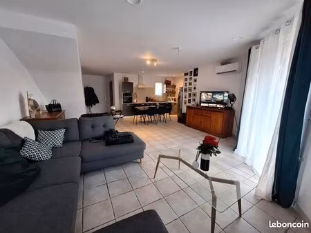 location maison 90m2