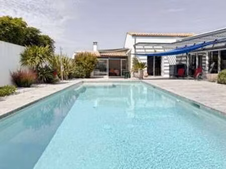 vente maison piscine à bourgneuf (17220) : à vendre piscine / 210m² bourgneuf