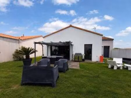 location maison aux sables-d'olonne (85100) : à louer / 97m² les sables-d'olonne