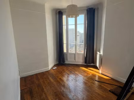 location appartement 2 pièces  21.12m²  le kremlin