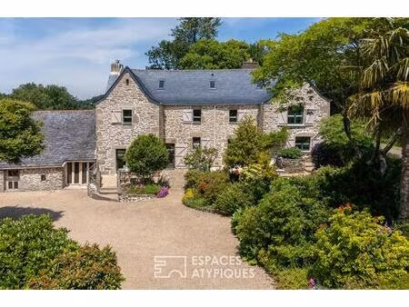 weavers' house with outbuilding to renovate