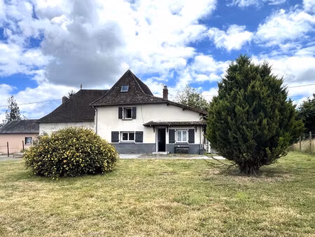 charmante maison en pierre de 3 chambres avec belle vue sur la campagne