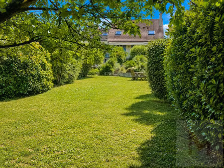 maison familiale 6 pièces sur 705 m² de terrain - secteur recherché limite neuilly-plaisan