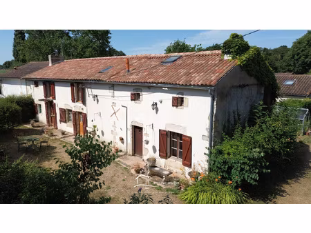 maison 125m2 - 20 minutes de poitiers - terrain agréable