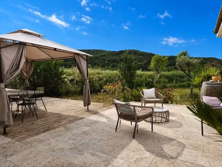 villa(2021) de 138m² sur 963m² de terrain