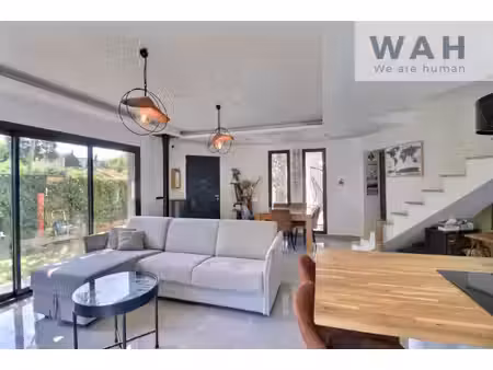 maison recente 104 m2 4 pièces - piscine - 30121 mus