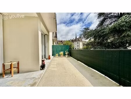 chartres hyper-centre – 3 pièces avec terrasse de 25 m² et vue sur la cathédrale !