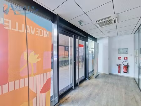 location commerce nice 06200 93m²