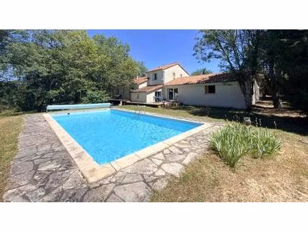 maison t5 avec piscine à 5 minutes de cahors