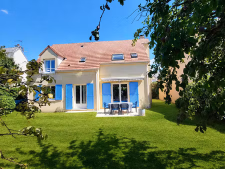 maison à chatou de 175 m² au sol sur un terrain de 445 m²