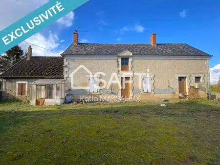 corps de ferme à rénover avec stabulation