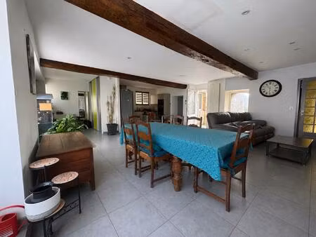 maison mitoyenne plein bourg  fort potentiel