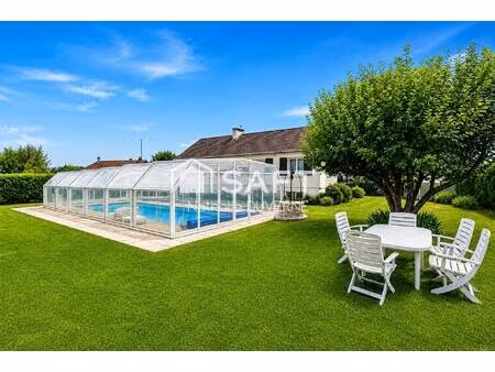 maison 180 m2 - 5 chambres - s/sol - terrain 1018 m2 - piscine couverte - proche toutes co