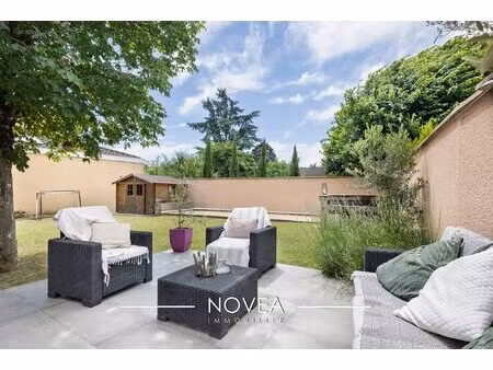 jolie maison individuelle avec jardin bien pensé  dpe c