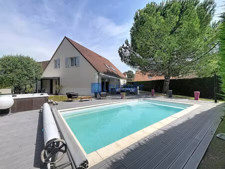 maison individuelle 9 pièces 5 chambres 240 m2 - saint-germain-les-corbeil