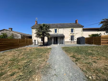 maison refaite à neuf - saint-léger-de-montbrun