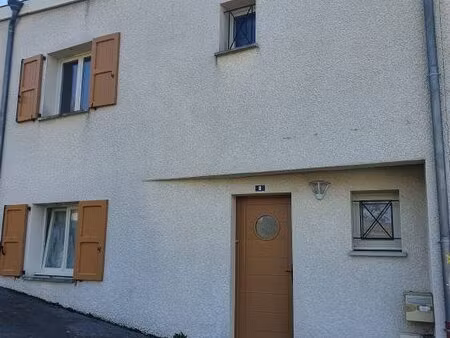 maison t4 avec jardin et garage 1050 euros cc - ref.: lm279