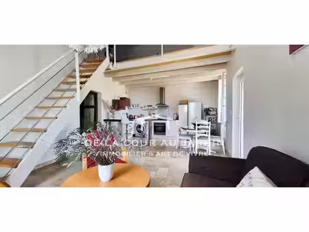 maison de village avec terrasse et jardinet !