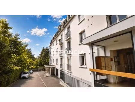 charmant appartement avec parking  cave et ascenseur