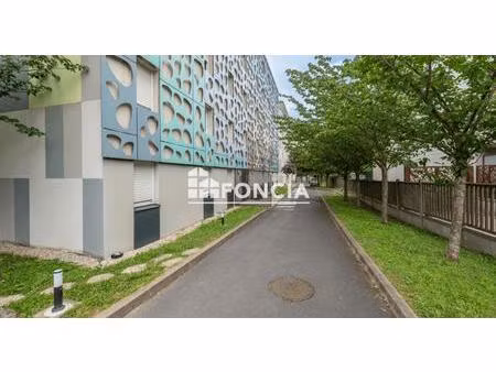 studio en résidence étudiante sous bail commercial