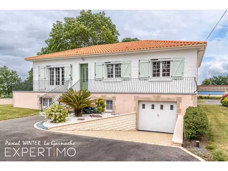 maison 3 chambres sur sous-sol complet  avec ascenseur