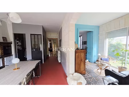 maison bourgeoise - coeur de bastide 220m2 - jardin arboré e