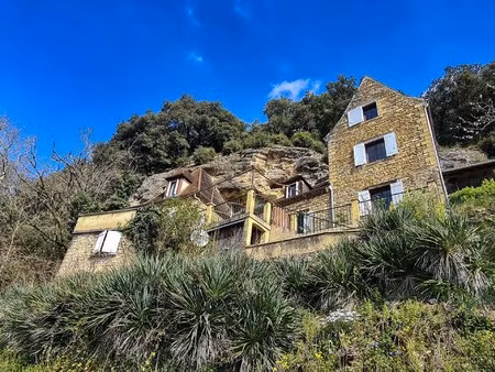 maison troglodyte écologique avec grotte privée – la roque-gageac  dordogne