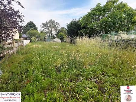 terrain mauges sur loire 839 m2