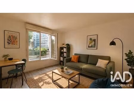 studio à paris (75020)