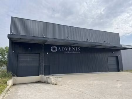 vente entrepôt 720 m²