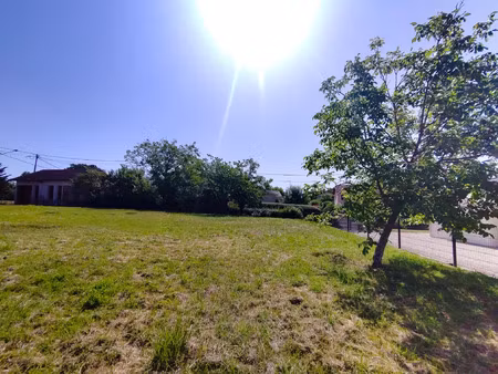 vente terrain 557 m² polliat (01310)