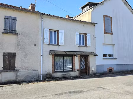 vente maison 4 pièces 82 m² à tanus (81190)  88 000 €