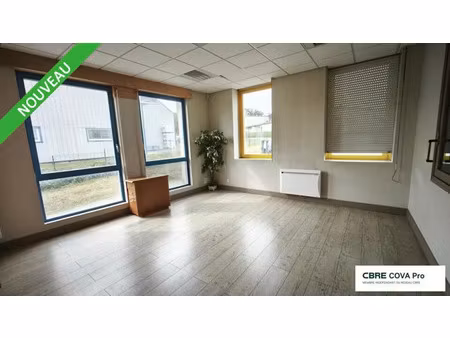 location bureau devecey 136 m²